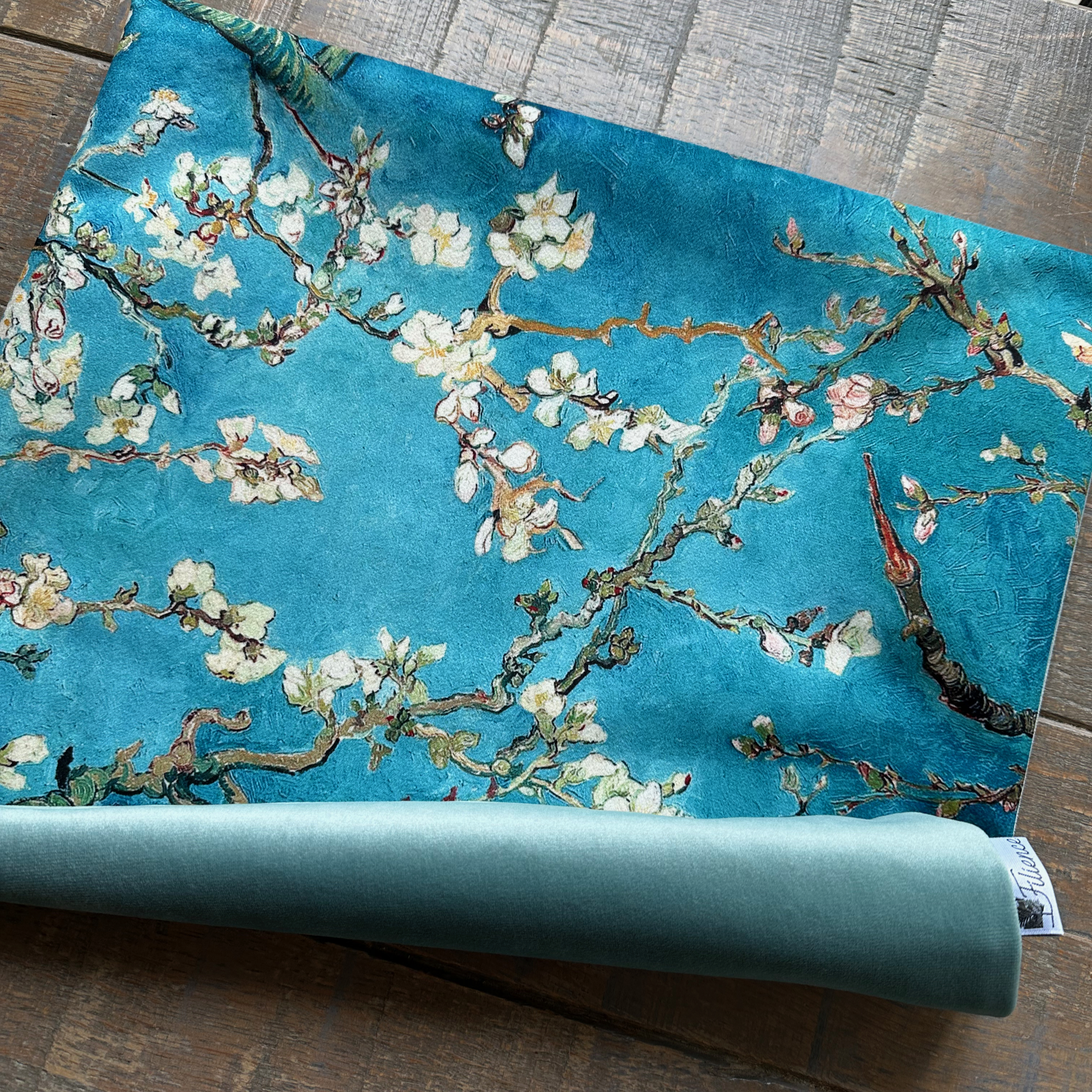 Housse ou coussin décoratif Velours – Amandier en fleurs de Van Gogh – Image 4