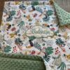Couverture motifs JUNGLE sur fond BLANC pour bébé personnalisable en coton - Minky