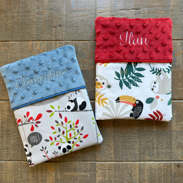 Alternative view of Protège-carnet de santé personnalisé – Gamme Collections